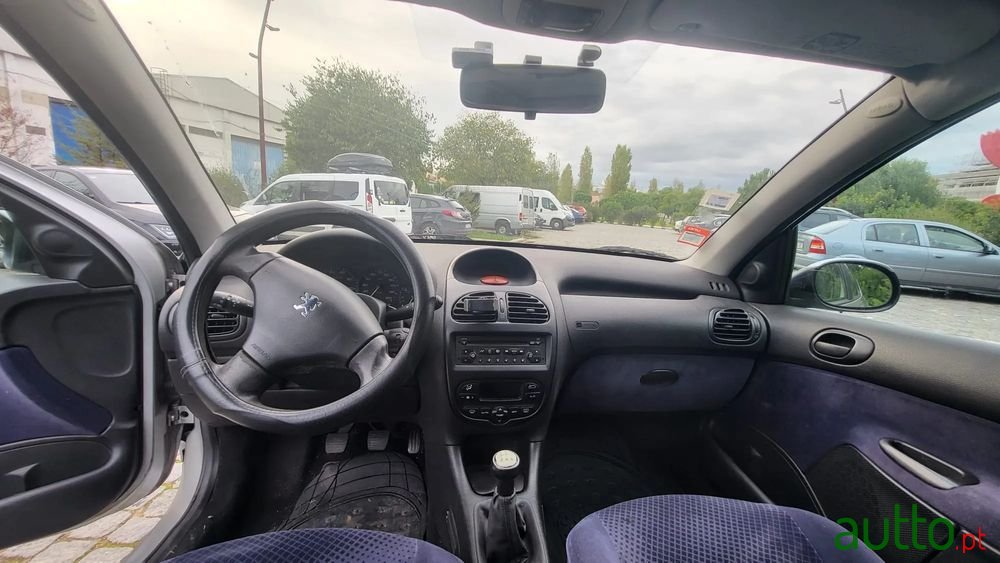 2005' Peugeot 206 photo #5