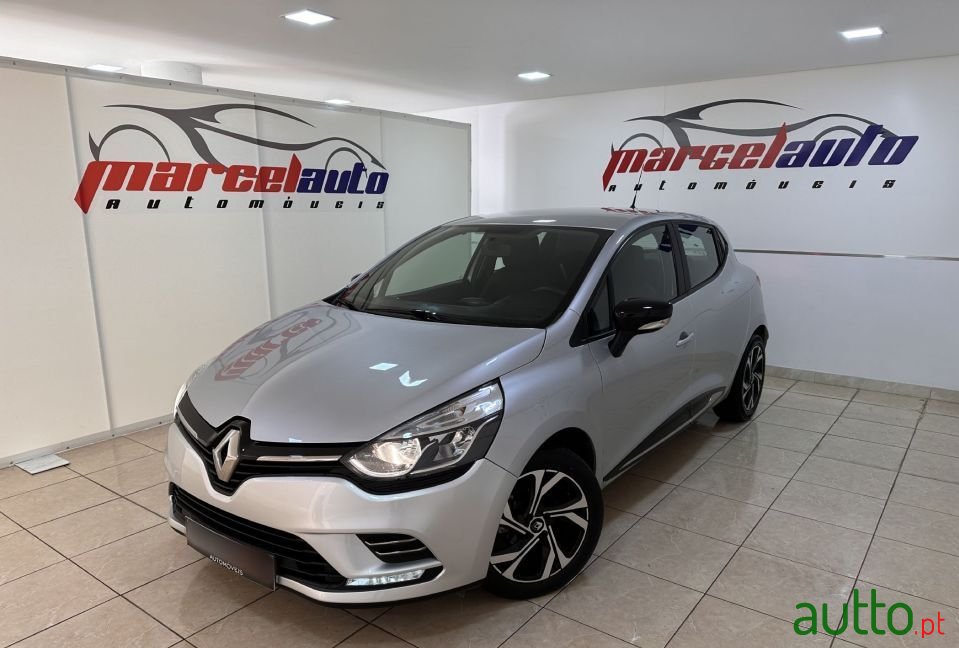 2017' Renault Clio photo #1
