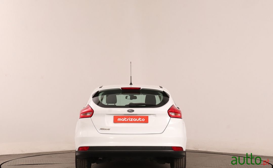 2015' Ford Focus photo #6