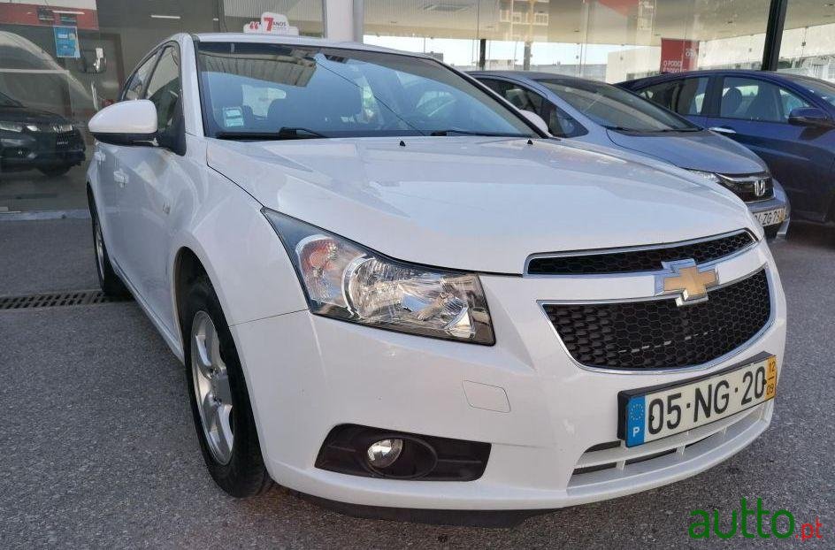 2012' Chevrolet Cruze 5P 1.6 photo #1
