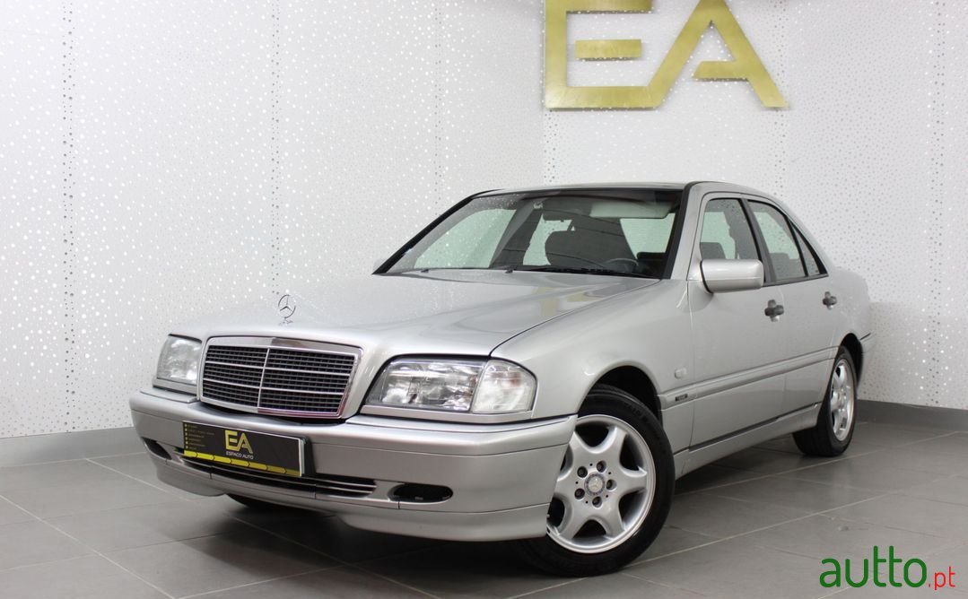 2000' Mercedes-Benz C-250 photo #2