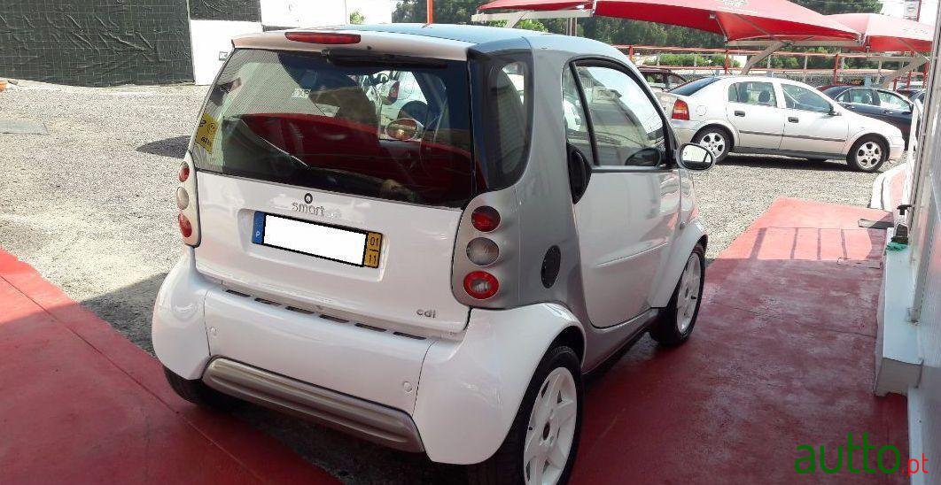 2001' Smart Fortwo Cdi Passion photo #2