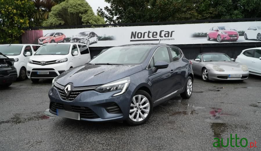 2022' Renault Clio photo #1