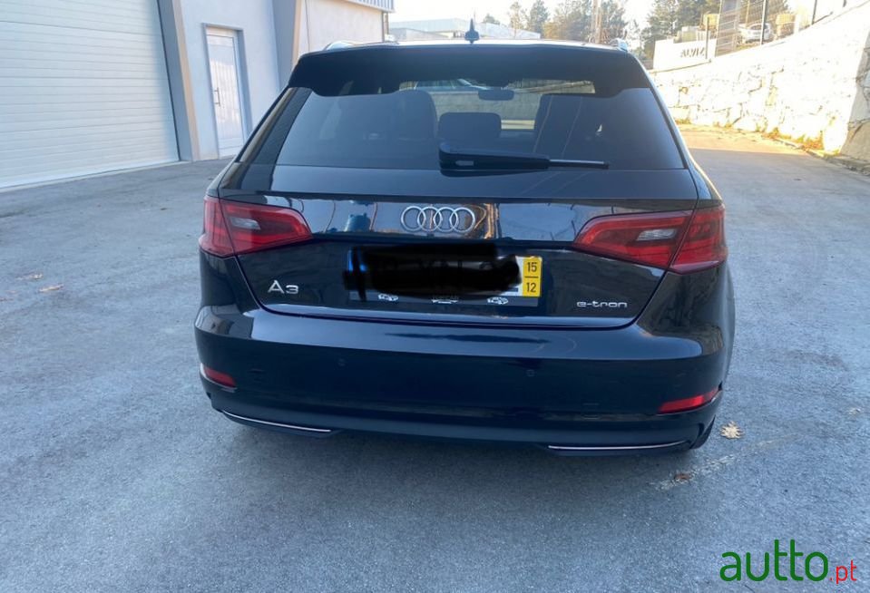 2015' Audi A3 Sportback photo #3