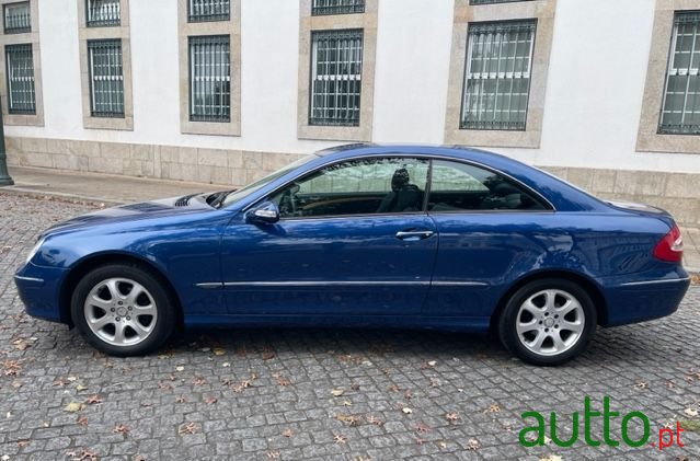 2005' Mercedes-Benz Clk-200 photo #3