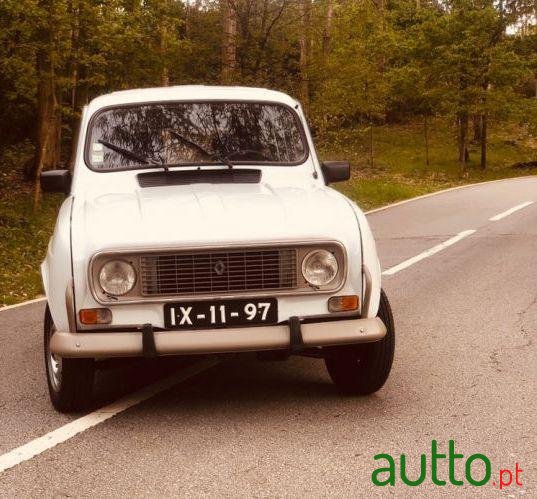 1991' Renault 4 4L photo #1