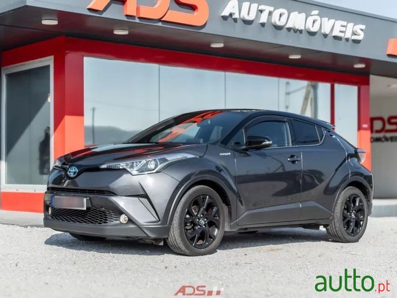 2018' Toyota C-HR 1.8 Hsd Exclusive photo #1