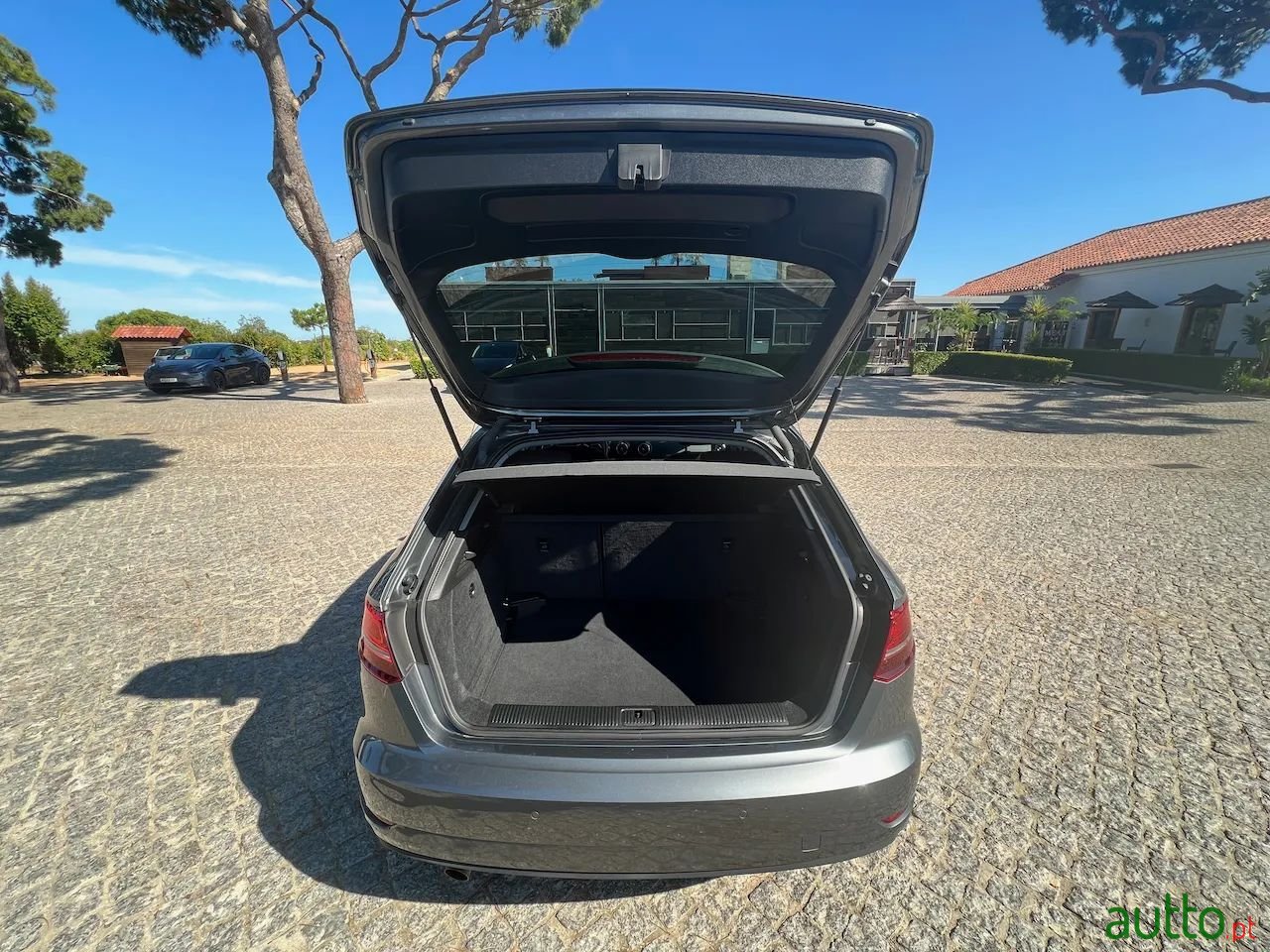 2017' Audi A3 Sportback photo #6