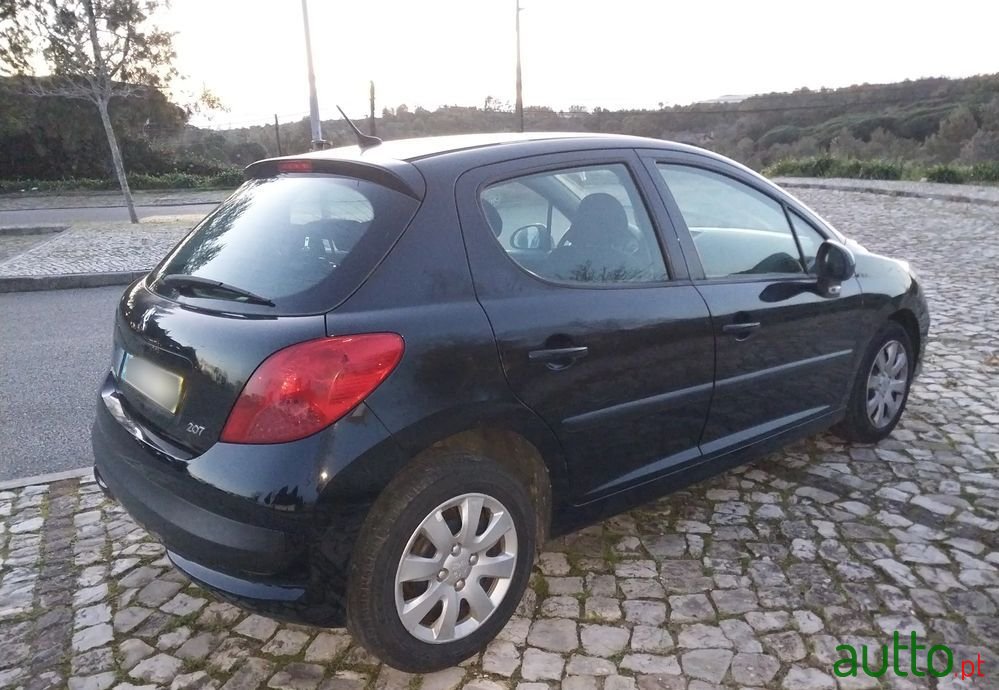 2009' Peugeot 207 1.4 16V Active photo #3