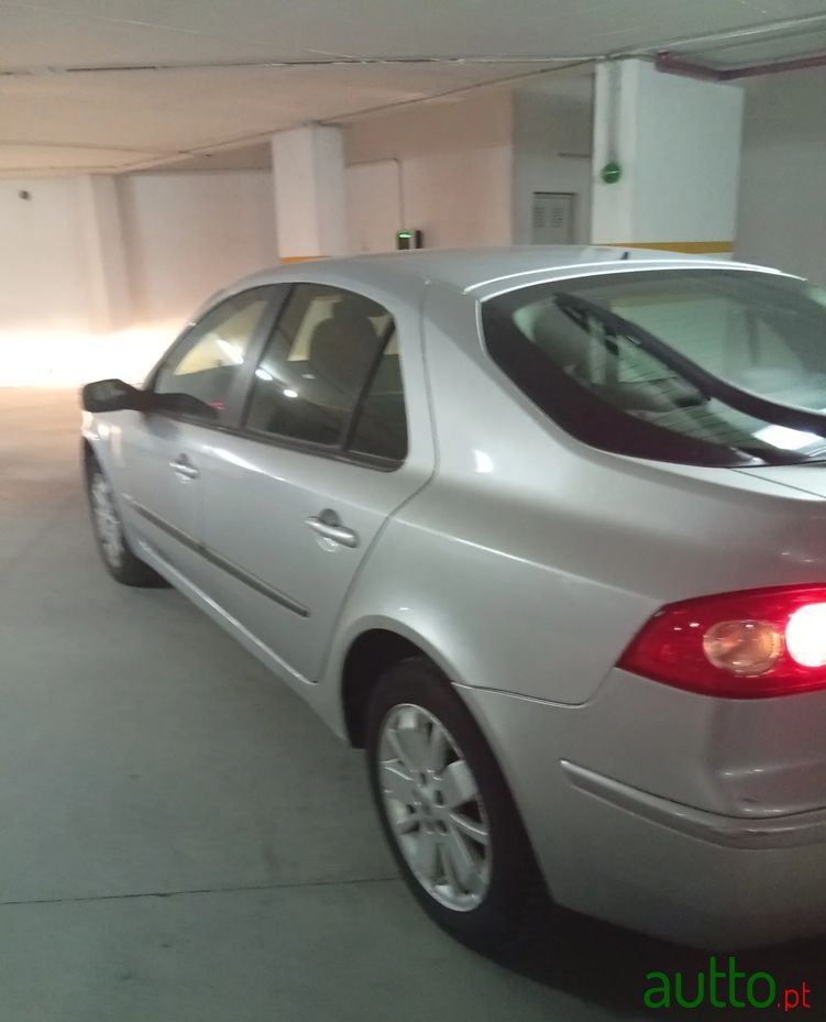 2007' Renault Laguna 1.9 Dci Confort photo #4