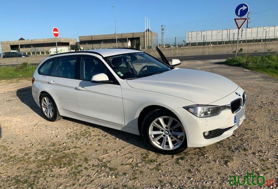 2013' BMW 318 D Auto photo #3