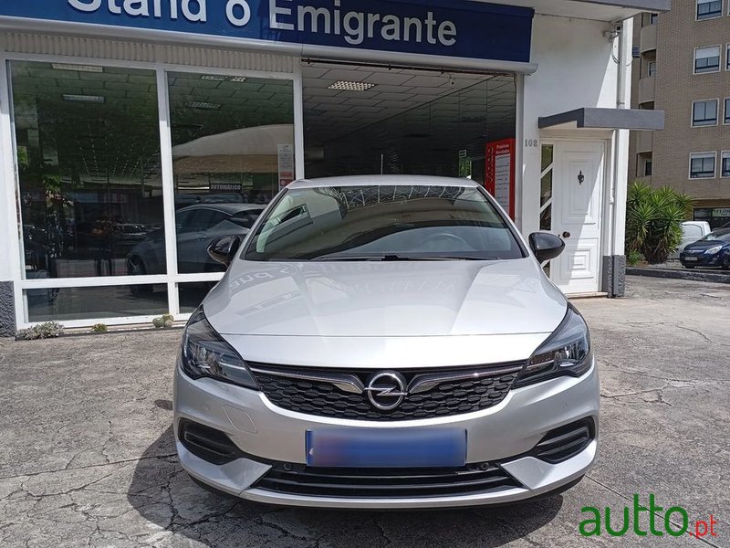 2022' Opel Astra 1.2 T Elegance photo #3