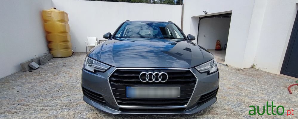 2019' Audi A4 Avant photo #4