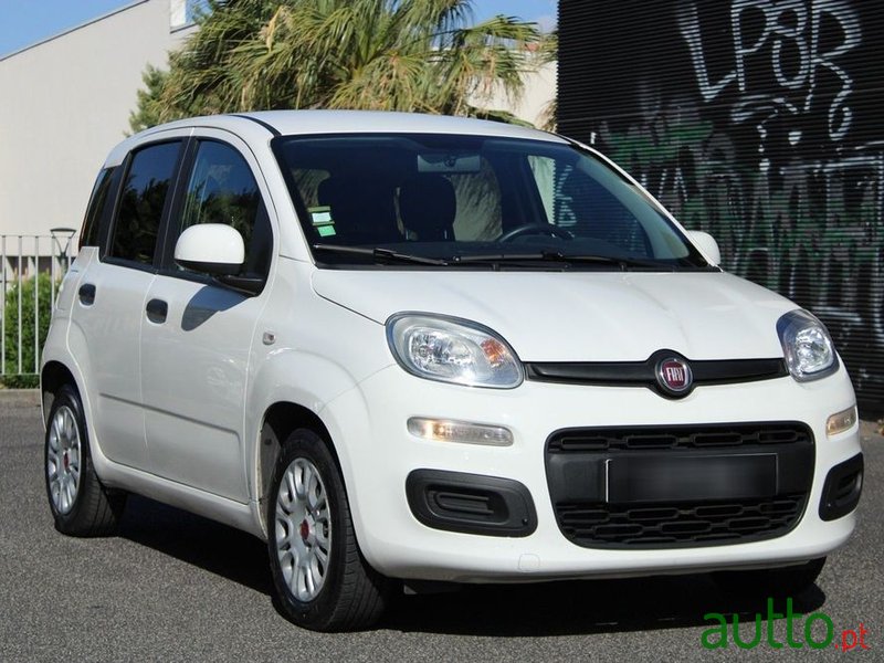 2019' Fiat Panda photo #2