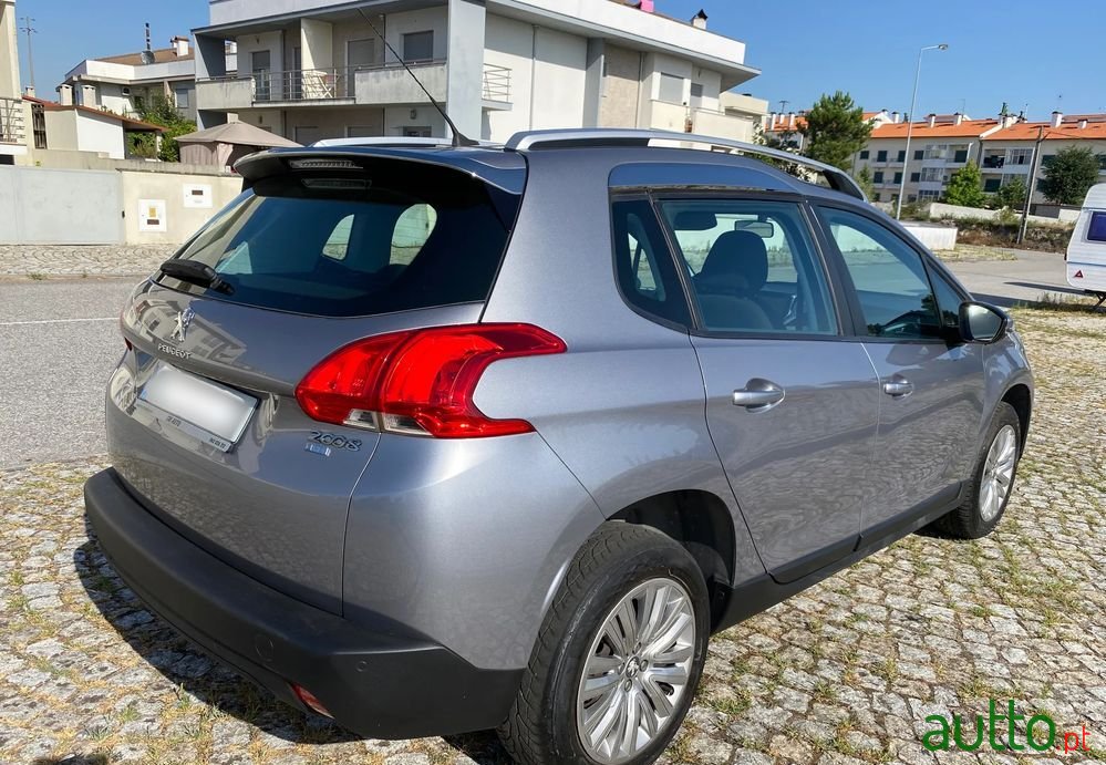 2015' Peugeot 2008 photo #4