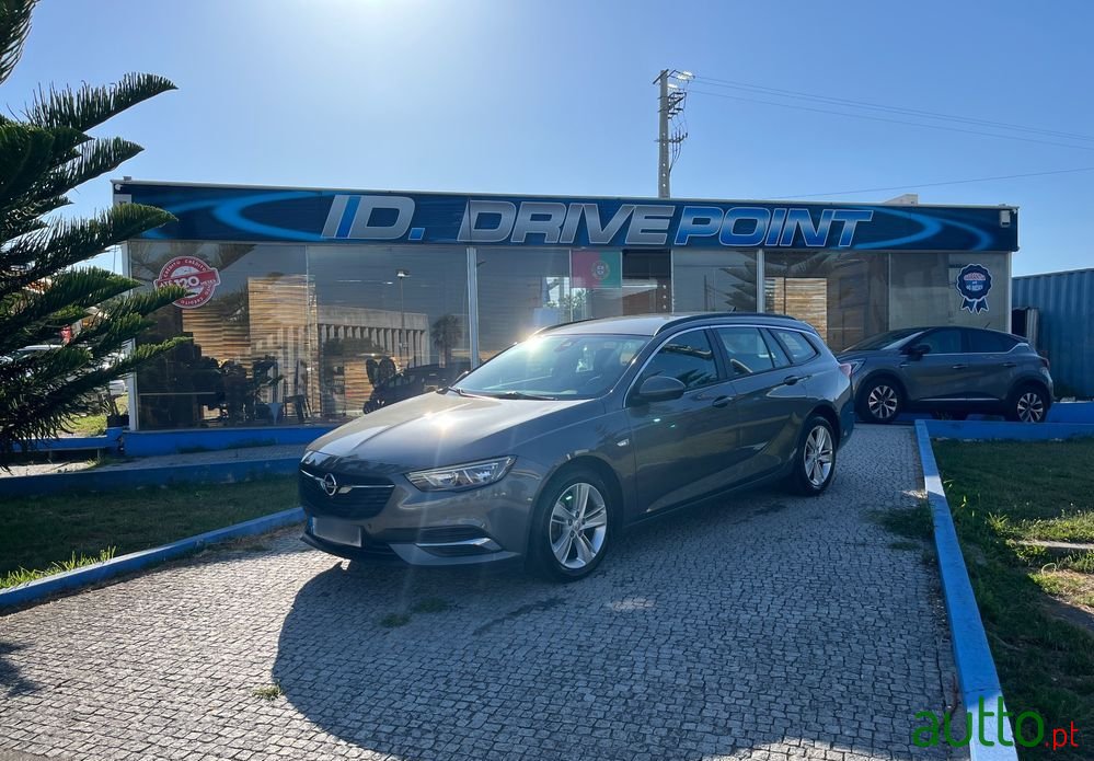 2019' Opel Insignia Sports Tourer photo #1