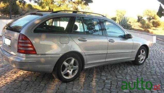 2001' Mercedes-Benz C 220 photo #2