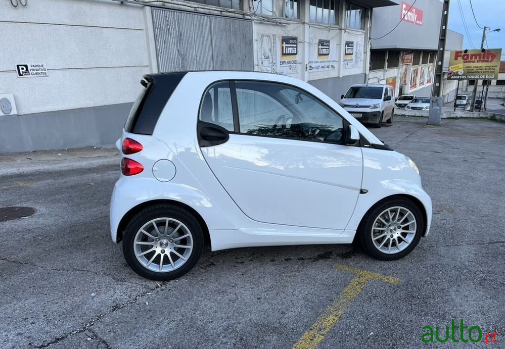 2011' Smart Fortwo photo #4