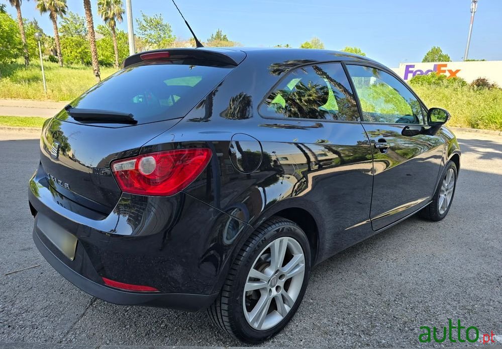 2009' SEAT Ibiza photo #1