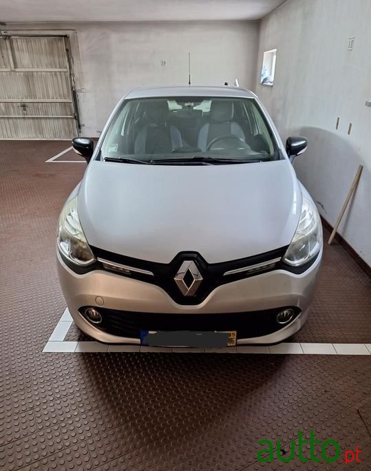 2015' Renault Clio photo #4