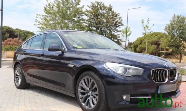 2009' BMW 530 Gran Turismo photo #4