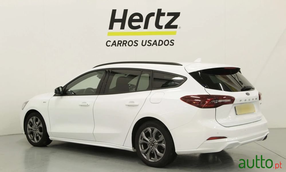 2022' Ford Focus Sw photo #3