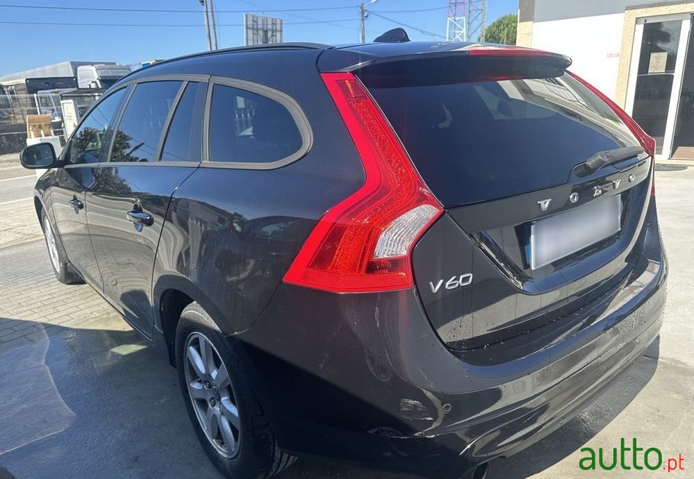 2014' Volvo V60 photo #5