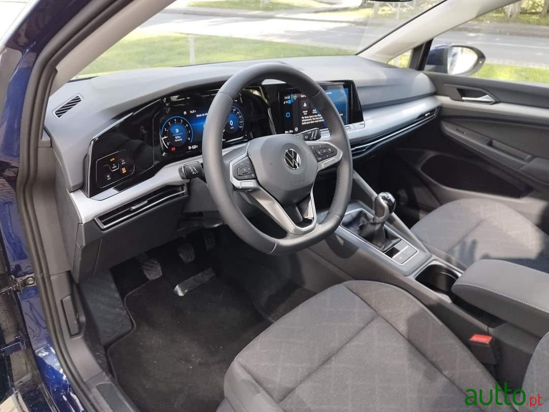 2022' Volkswagen Golf photo #4