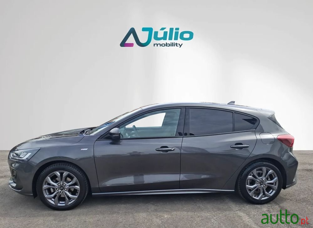 2023' Ford Focus photo #4