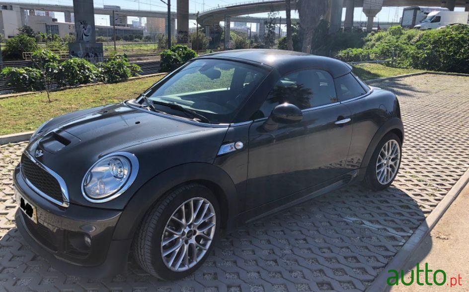 2013' MINI Coupe photo #1