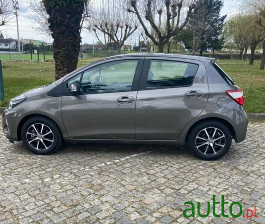 2018' Toyota Yaris photo #3