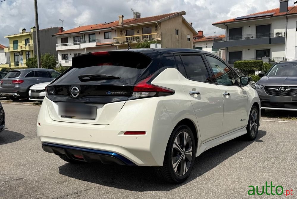 2020' Nissan Leaf N-Connecta photo #4