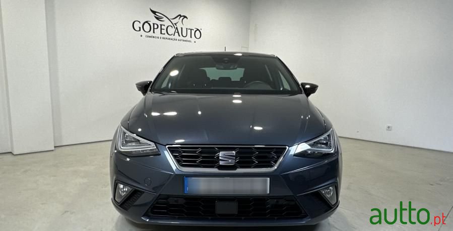 2023' SEAT Ibiza 1.0 Tsi Fr photo #2