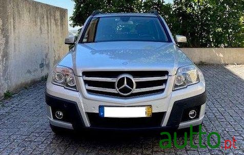 2011' Mercedes-Benz Glk-220 photo #3