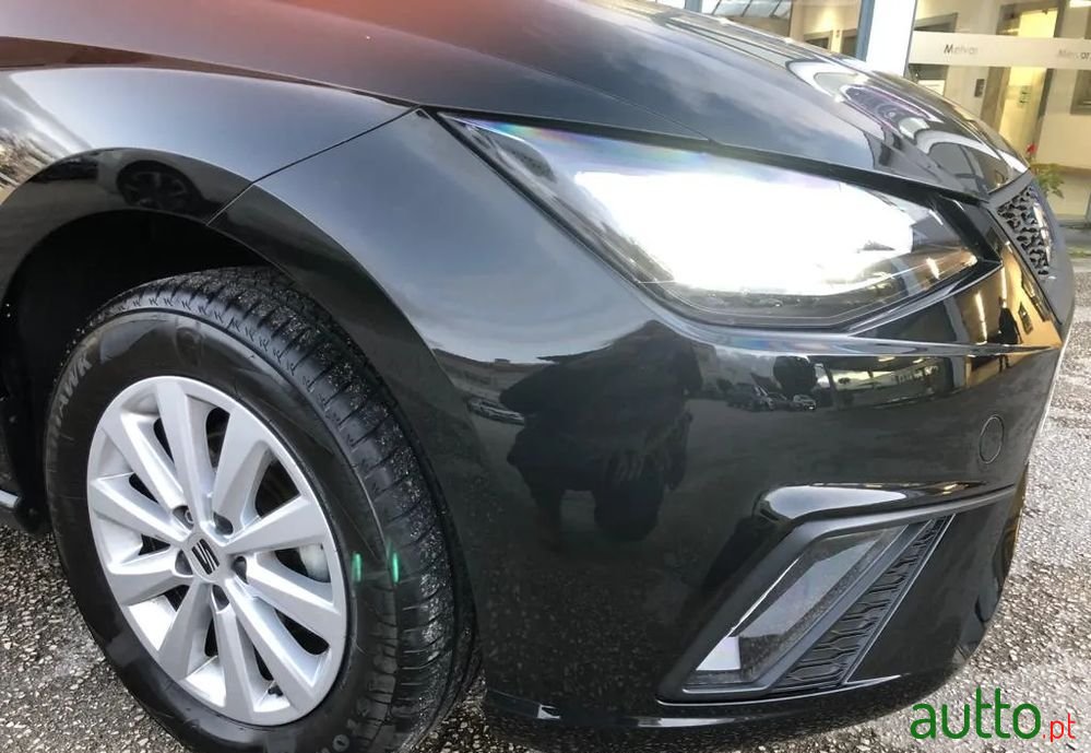 2022' SEAT Ibiza 1.0 Tsi Style photo #5