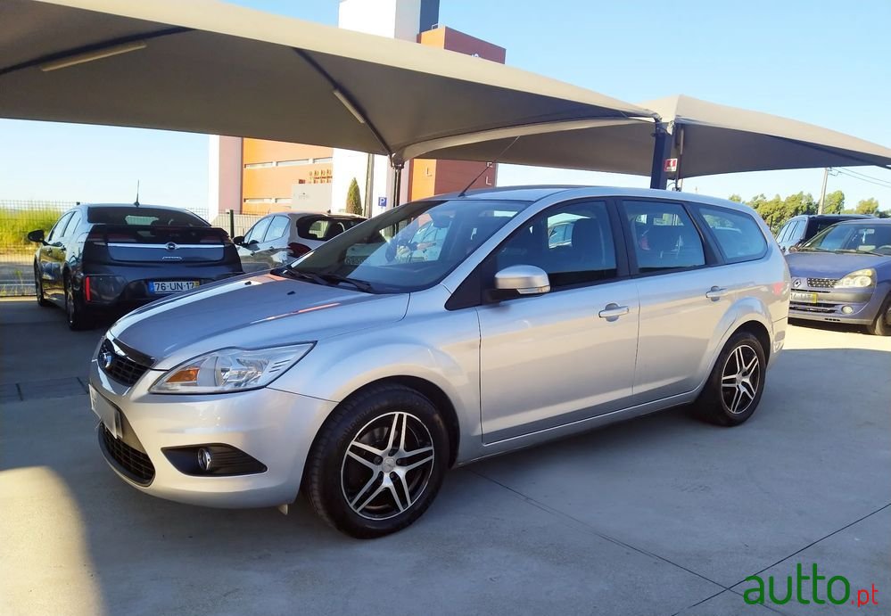 2008' Ford Focus Sw photo #3