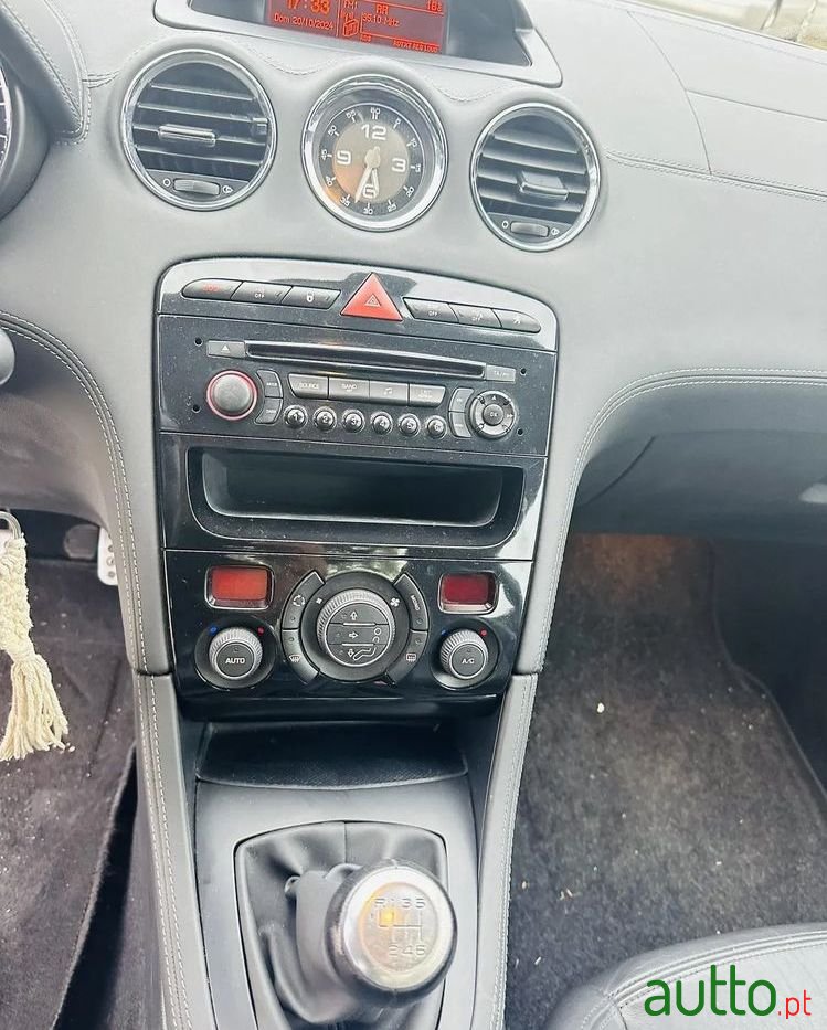 2010' Peugeot RCZ 1.6 Thp photo #6