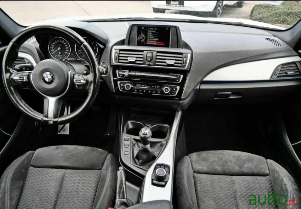 2016' BMW 118 photo #4