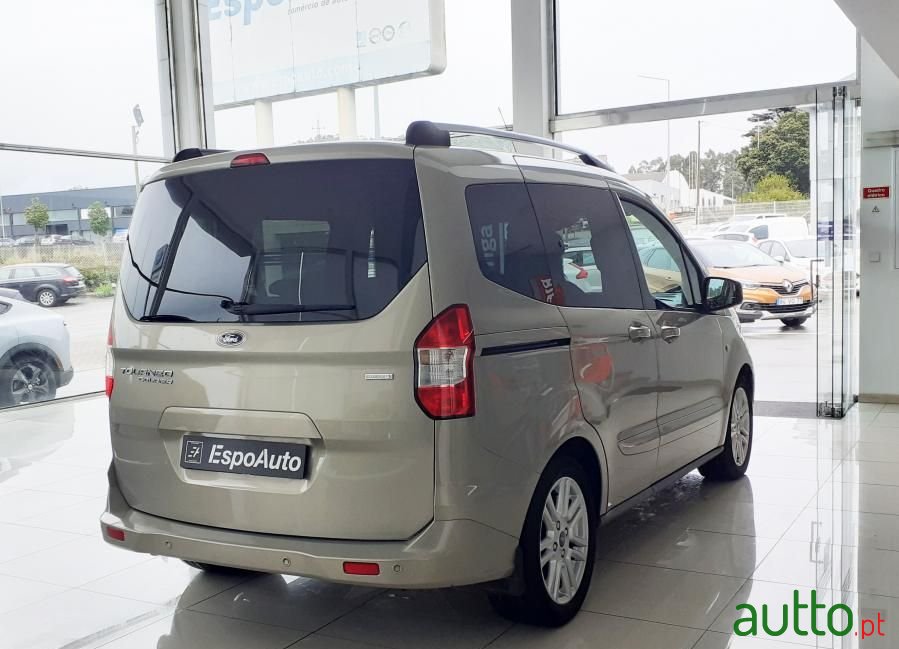 2017' Ford Tourneo Courier photo #6