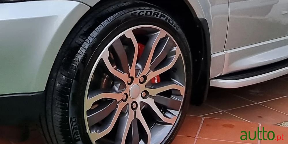 2005' Land Rover Range Rover Sport photo #4