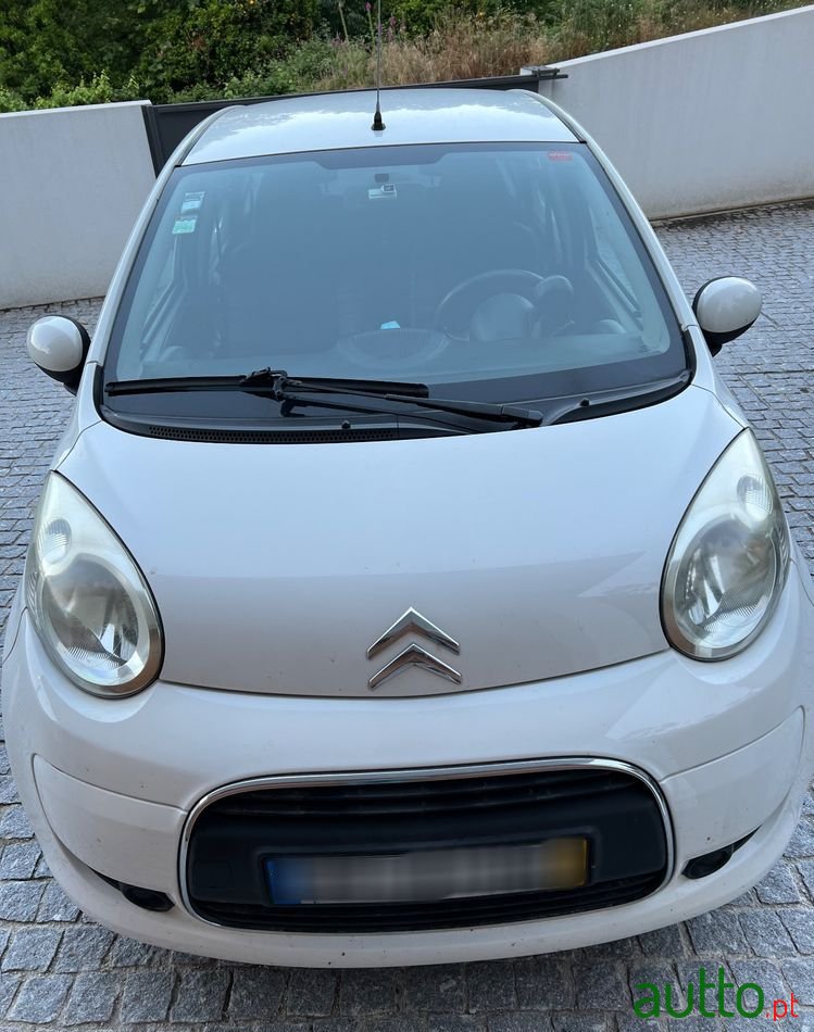 2010' Citroen C1 photo #3