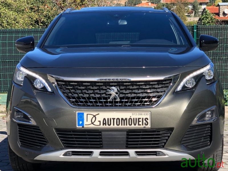 2018' Peugeot 5008 photo #2