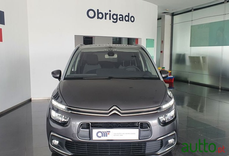 2018' Citroen C4 Grand Picasso photo #2