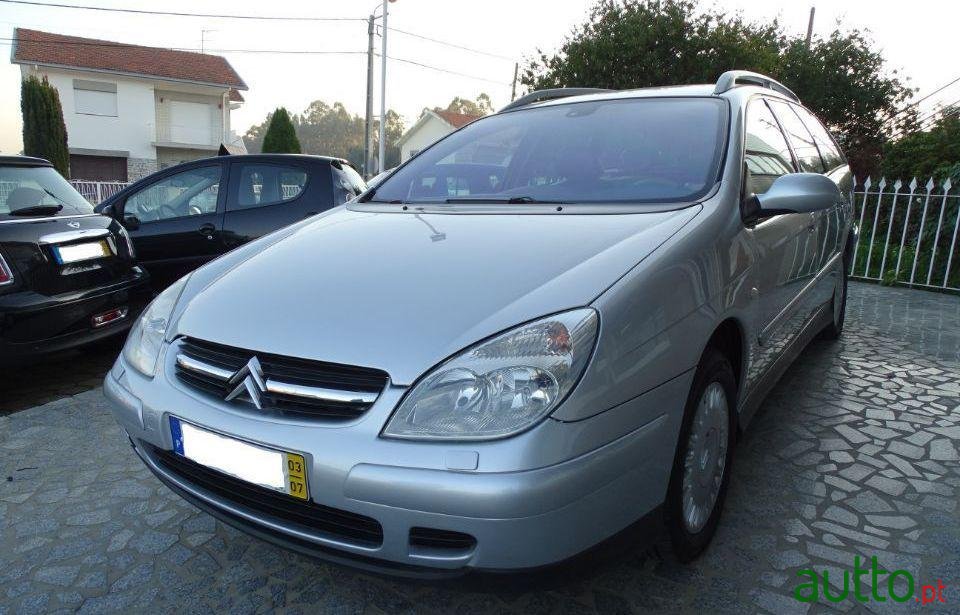 2003' Citroen C5 Tourer photo #1