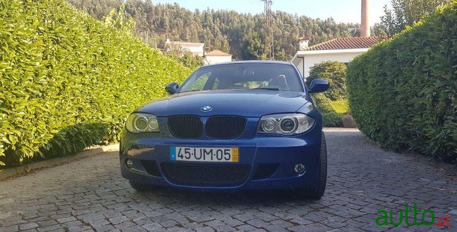 2011' BMW 118 photo #1