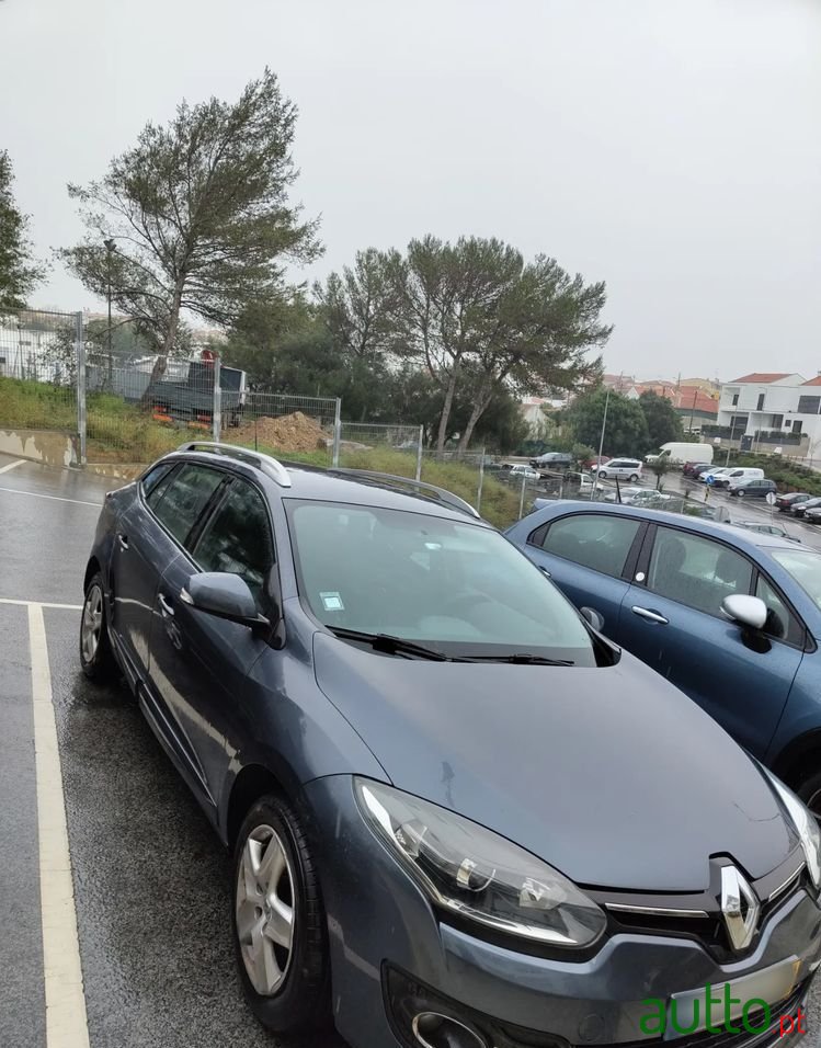 2015' Renault Megane Sport Tourer photo #6