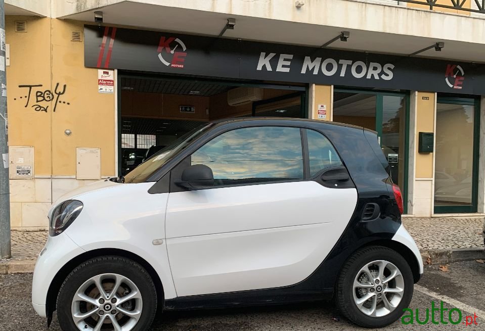 2016' Smart Fortwo photo #1