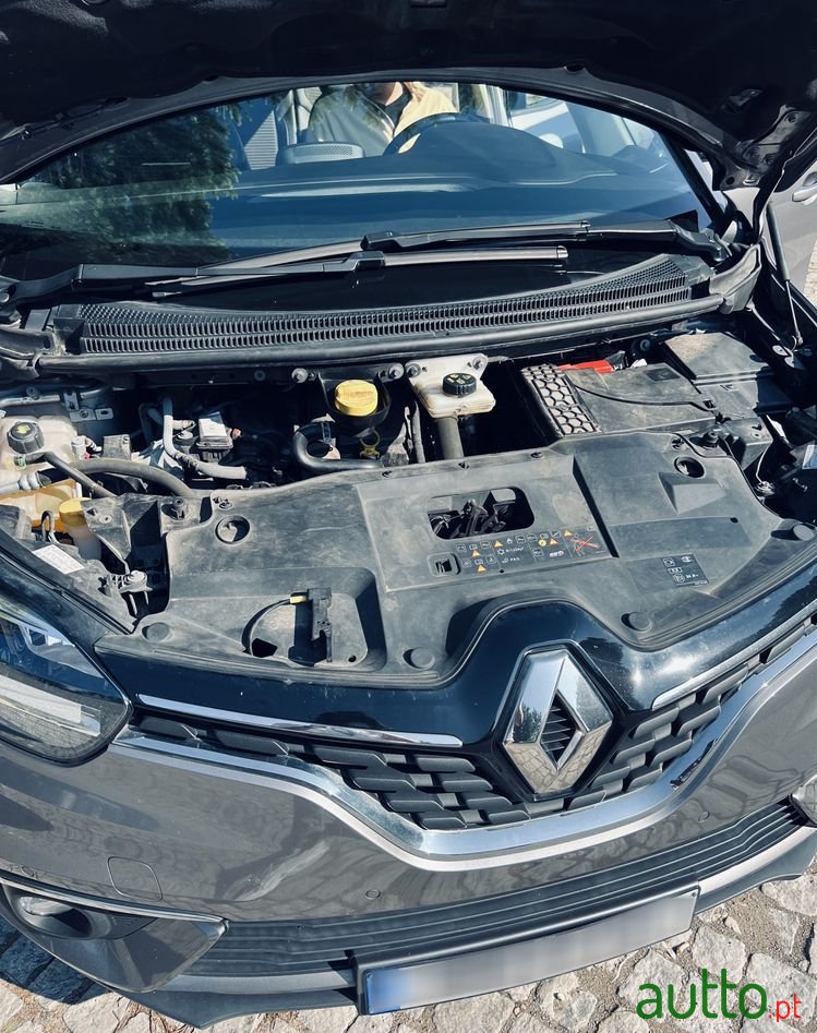 2018' Renault Grand Scenic photo #2