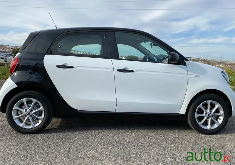 2018' Smart Forfour 1.0 Passion 71 photo #3