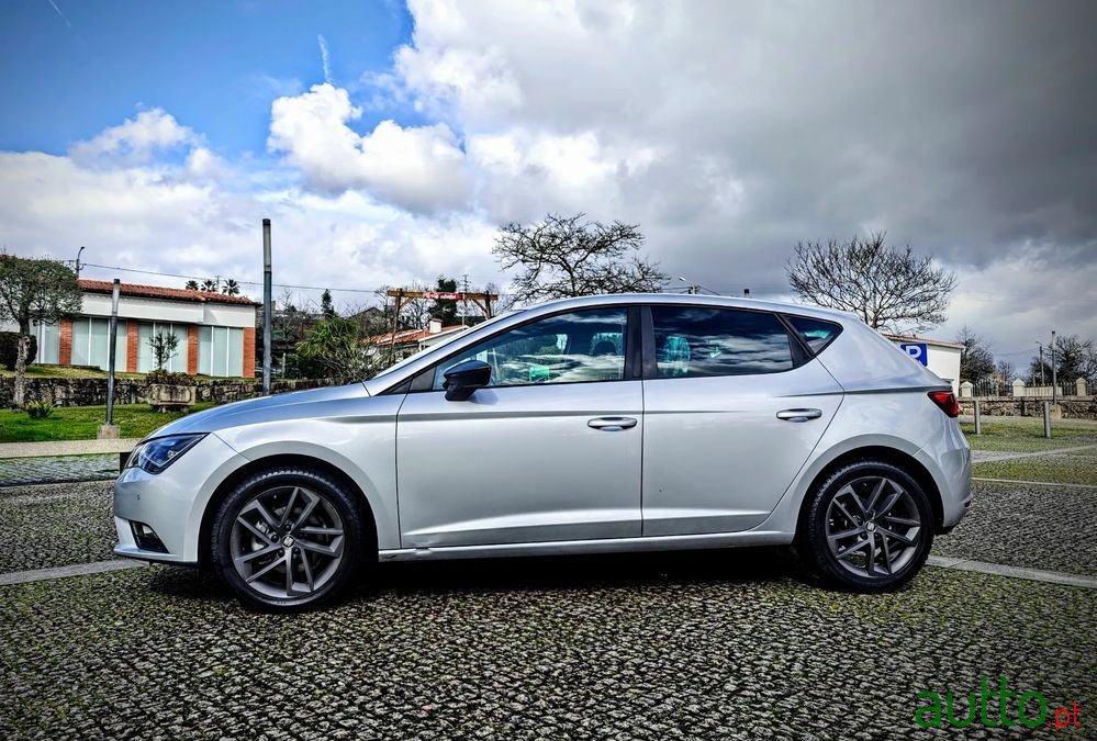 2017' SEAT Leon 1.6 Tdi Fr S/S photo #4